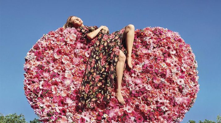 Miley Cyrus como mujer en Harper Bazaar