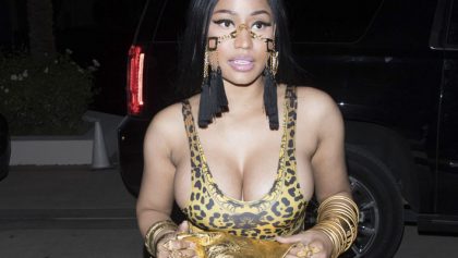 Nicki Minaj y sus tetas apunto de escapar