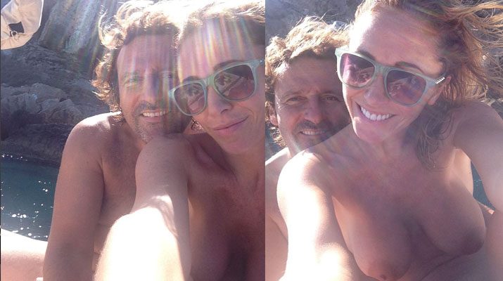 Jenny Frost mostrando sus tetas en la playa