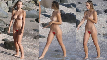 Alexis Ren pillada mostrando las tetas en la playa