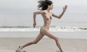 Kendall Jenner completamente desnuda por Russell James
